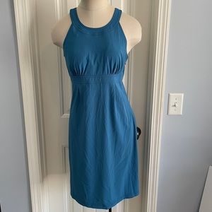 Athleta 6 Voyage Day Dress Blue Sleeveless Shelf Bra Zip Pocket